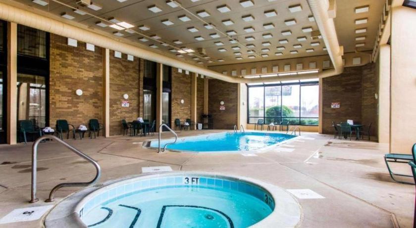 Americinn By Wyndham Memphis East Exteriör bild